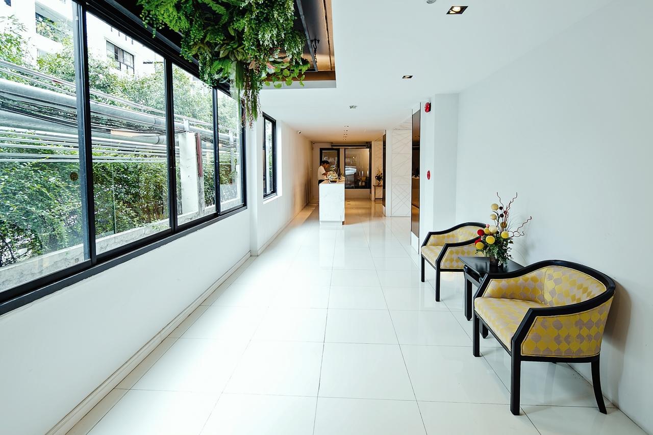 Three Sukhumvit Hotel Bangkok Exterior foto